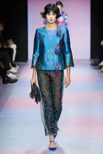 Look 17